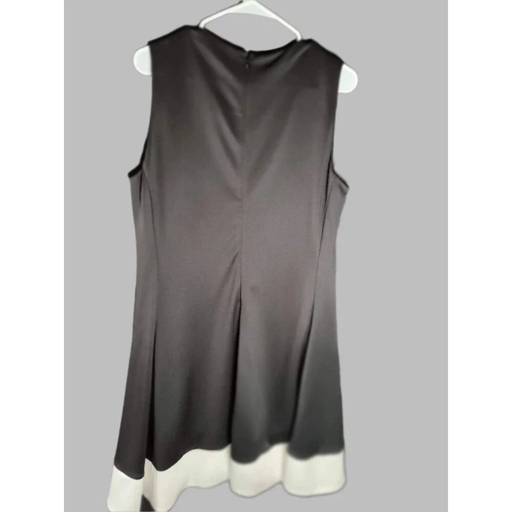 DKNY Black Dress with Zipper Front and White Hem Trim - Size 14 - Picture 2 of 4